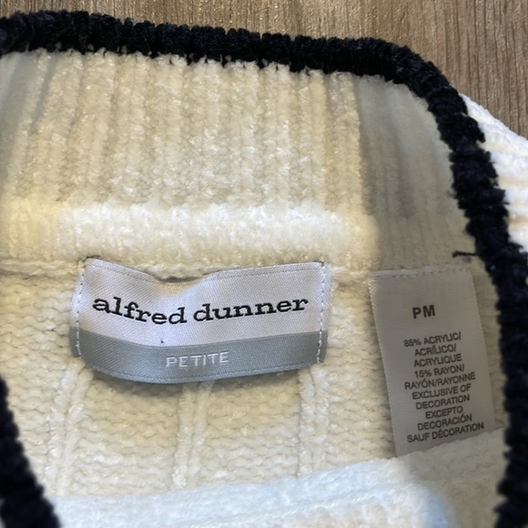 ALFRED DUNNER POINSETTIA KNIT SWEATER (PM) - Picture 5 of 6